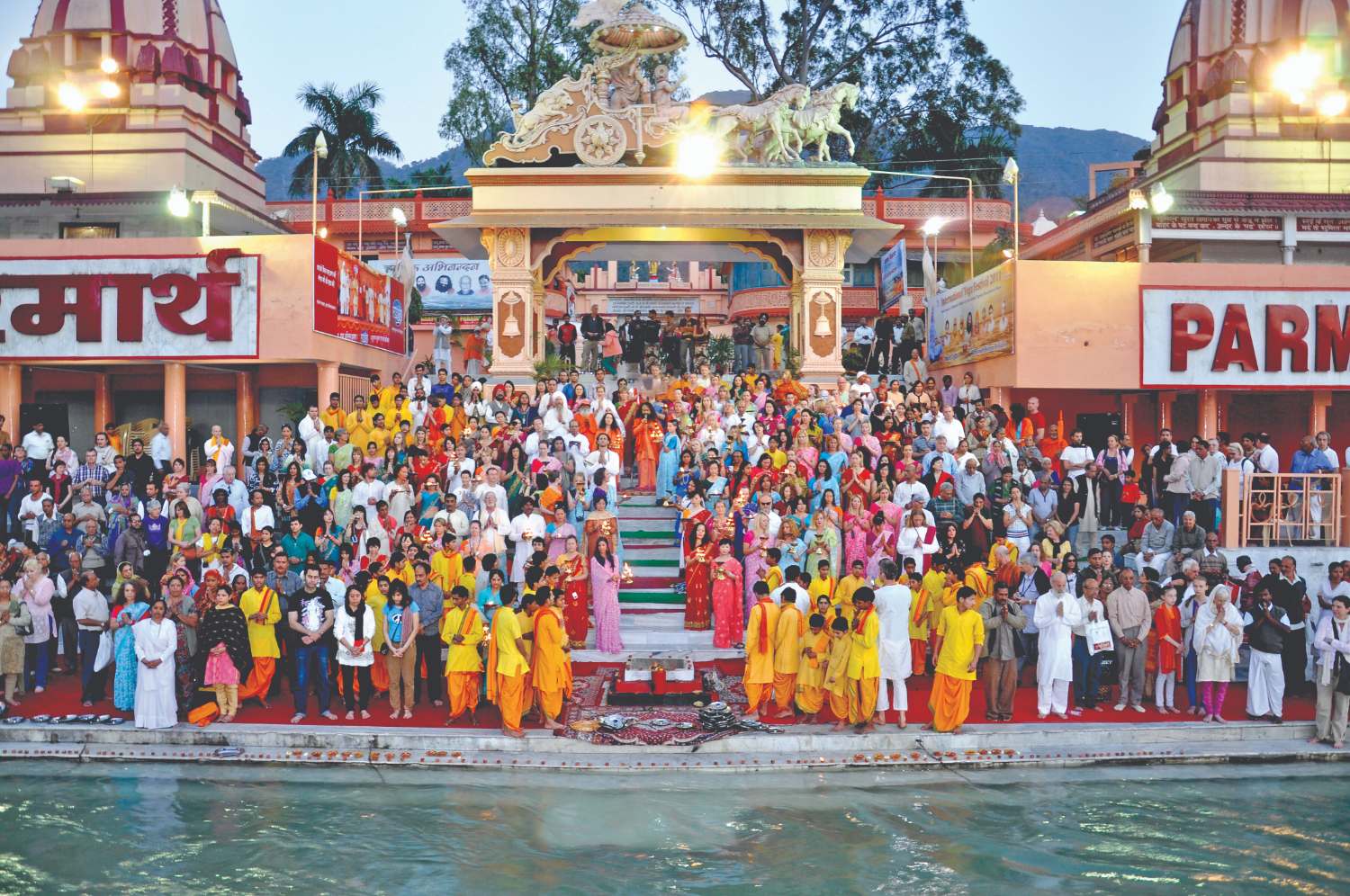 Paramarth Parmarth Niketan Ashram- Ganga Arti Rishikesh - Skyard Hostels Blog