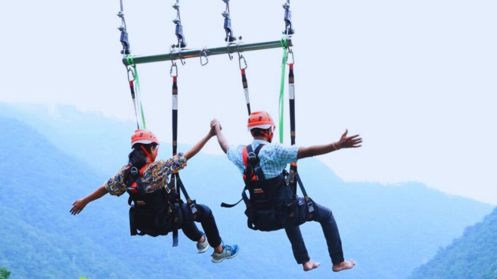 Jumpin Heights- Giant Swing in Rishikesh