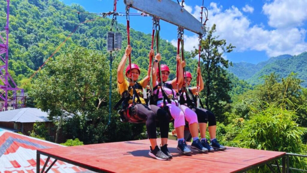 Jumpin Heights- Giant Swing in Rishikesh