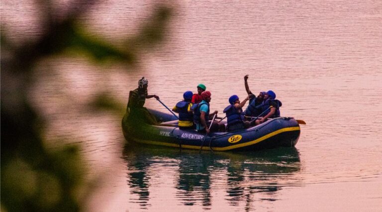 Beginner Rafting (9 km)- River Rafting in Rishikesh