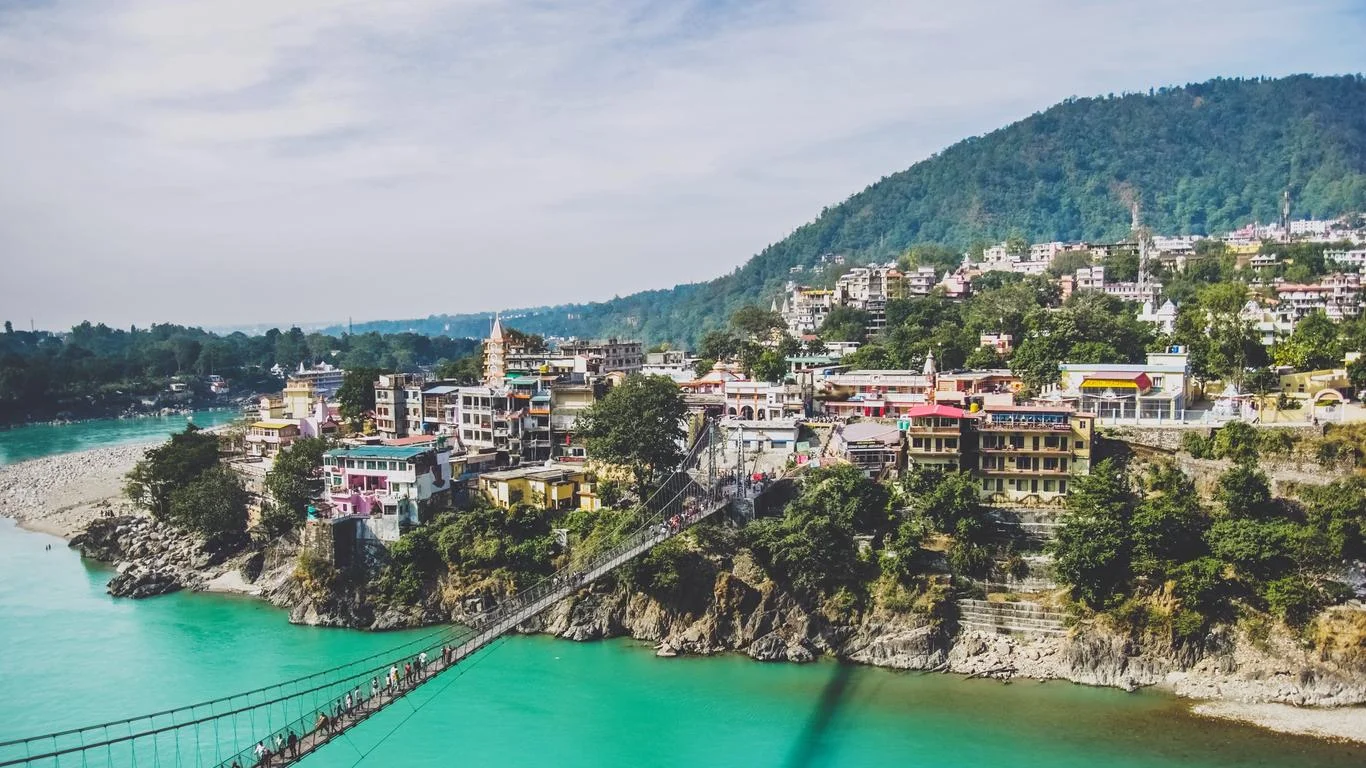 Best budget hostel in Laxman Jhula near Ganga